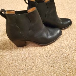Frye ankle boots size 8